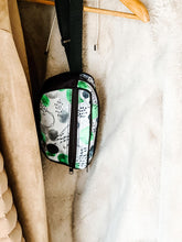 Charger l'image dans la galerie, Sac de taille | Motifs Abstrait Vert