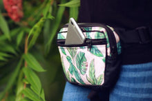 Charger l'image dans la galerie, Sac de taille | Motifs Feuillage