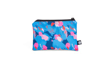 Charger l&#39;image dans la galerie, Grande pochette Meredith | Motifs Abstrait Bleu
